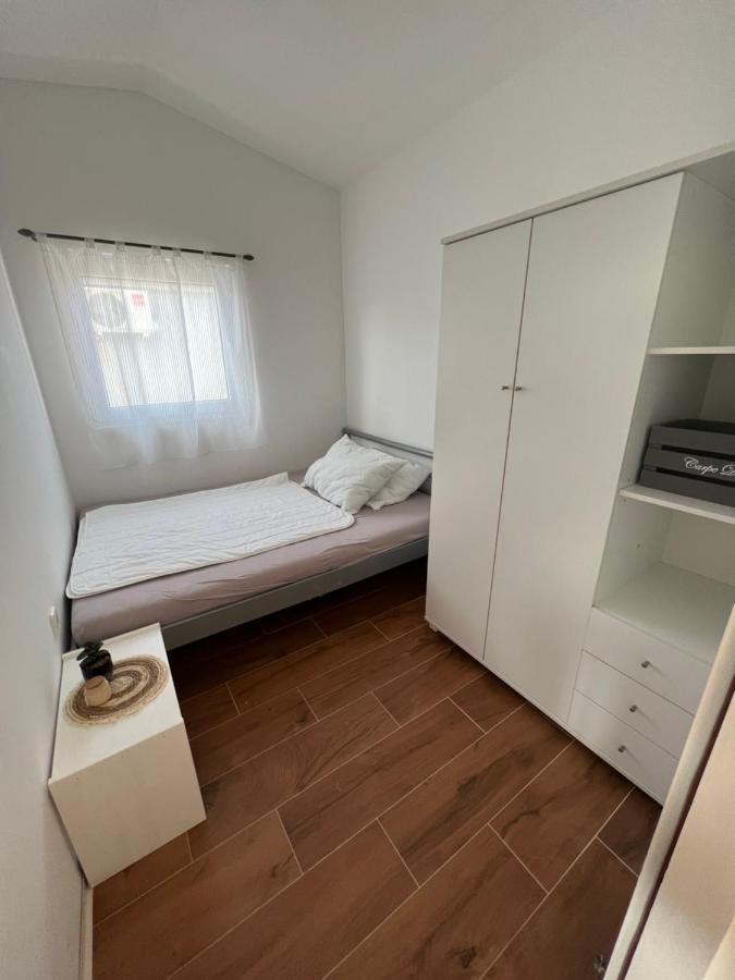 Apartment Mona Vir Eksteriør billede